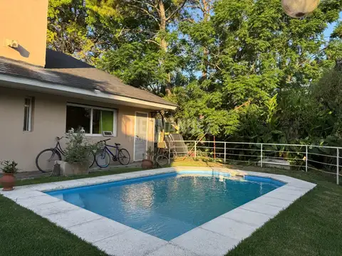 Casa 5 ambientes con 3 baños