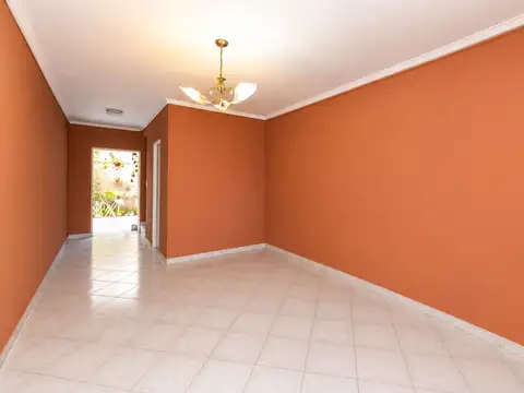 VENTA DUPLEX 3AMB COCHERA RAMOS MEJIA APTO CREDITO