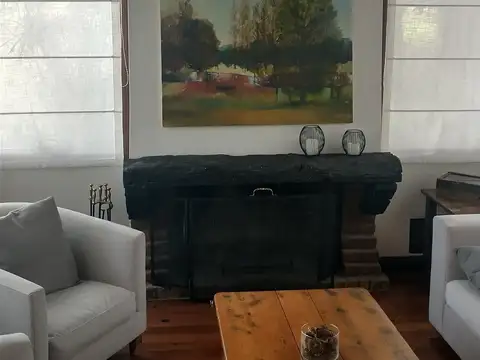 Casa 6 ambientes con 3 baños