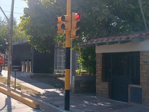 Videla Correa al 700