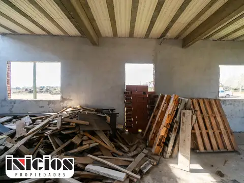 Casa abierta a diseño y expansión - C670