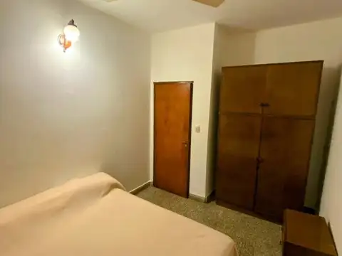 SE VENDE CASAQUINTA EN CAIMA