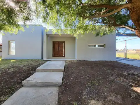 Casa en Venta -4 dormitorios 4 baños - 1000mts2 - Escobar