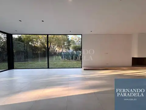 Casa 5 ambientes con 1 baño