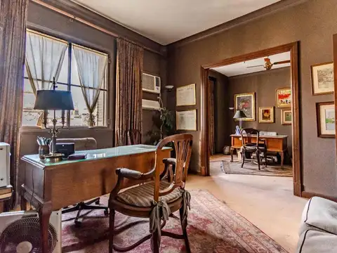 VENTA DEPARTAMENTO 4 AMBIENTES PISO ALTO ANTIGUO