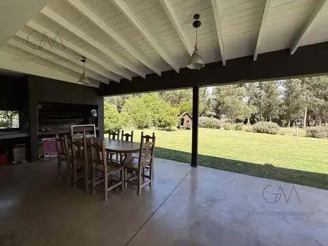 Casa en Venta con 2 cocheras