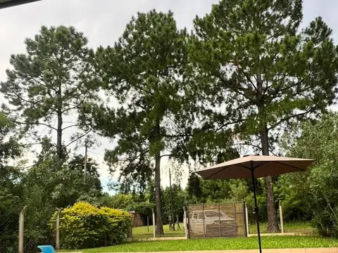CF1362 - CASA EN VENTA - 1 DORMITORIO - BARRIO DEL LAGO