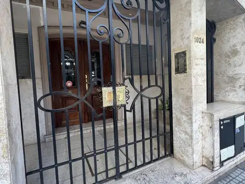 Laprida 1024 , Piso 4