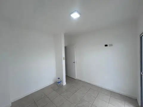 Roldan Nº448- 1 DORMITORIO AL FRENTE CON BALCÓN