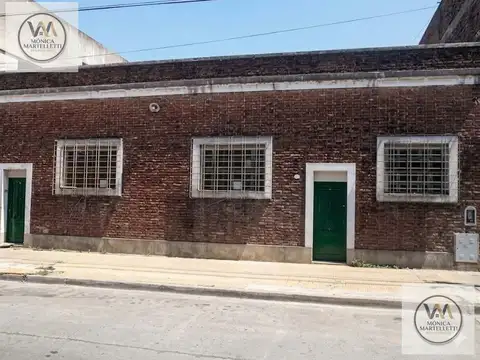 Amplio Galpón con Fuerza Motriz en Ramos Mejía
