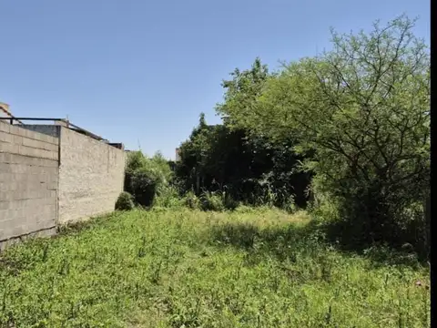VENDE TERRENO EN Bº CÓRDOBA, ALTA GRACIA.