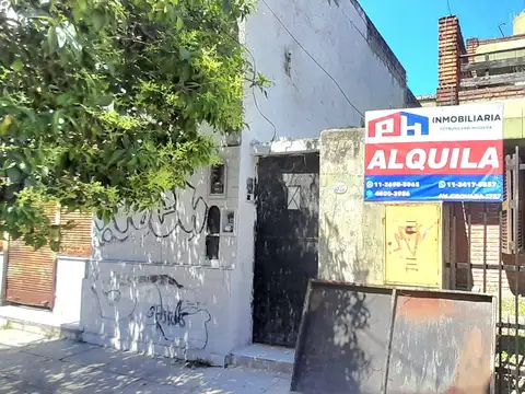 Vivienda de 3amb y local