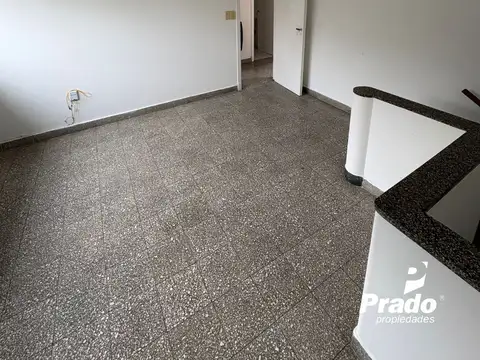 Depto Tipo Casa en Alquiler de 3 ambientes