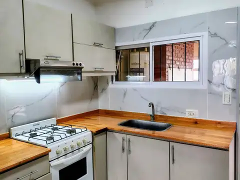VENTA Casa 3 AMB. gran parque en Olivera A/CREDITO