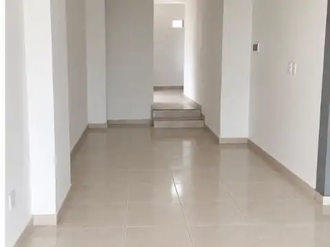 Local en Alquiler Temporal en Pilar, $ 700.000