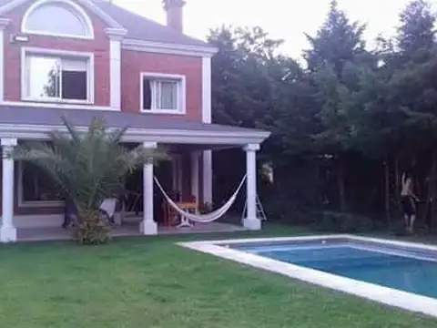 Casa en Venta de 4 dormitorios