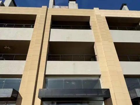 Local en Alquiler en Zarate, $ 1.500.000