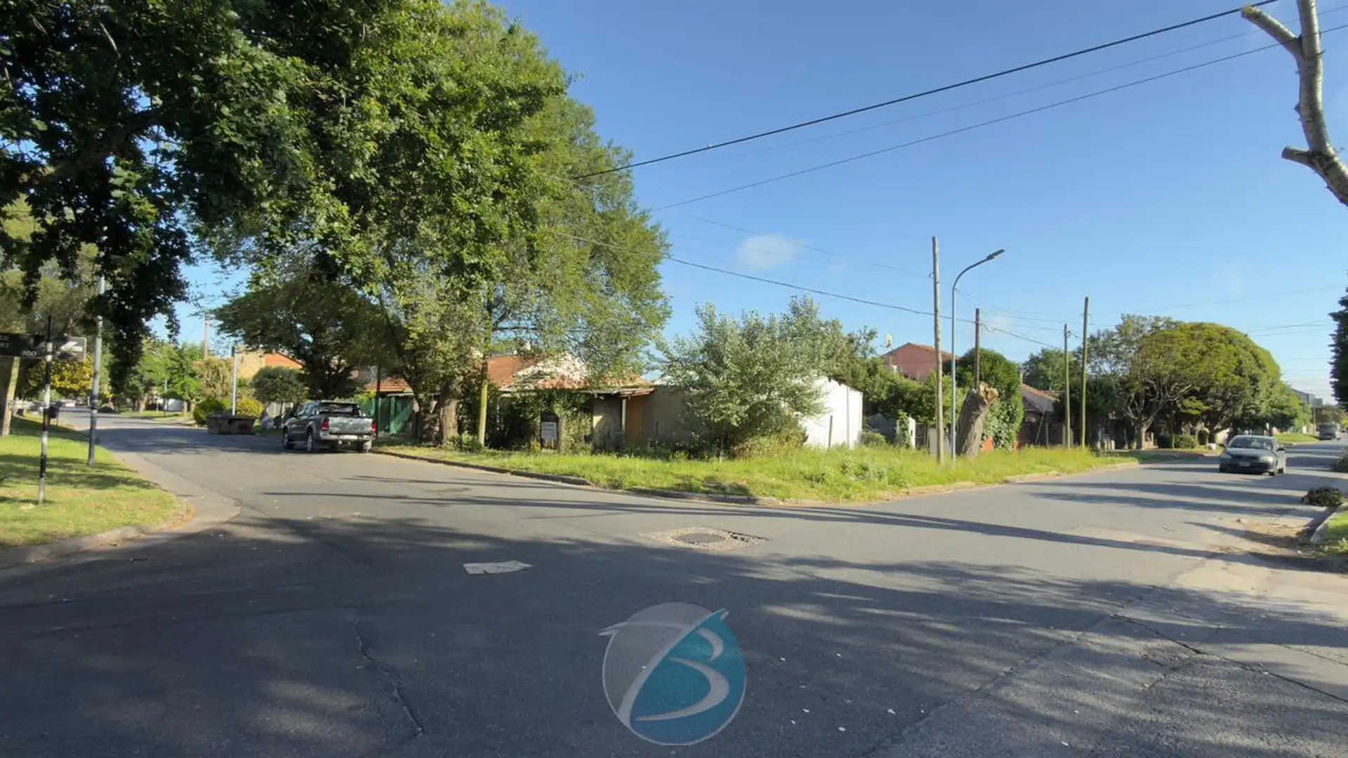 Terreno en Los Pinares de 415m²
