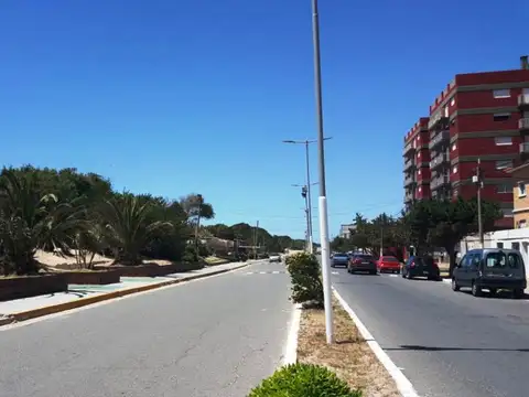 Av. Costanera 2400, Piso 3