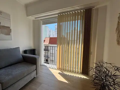 Departamento en Venta en Plaza Colon, USD 87.000