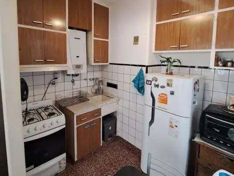 HERMOSO DEPARTAMENTO 3 AMBIENTES CON PATIO, EN EXCELENTE UBICACIÓN