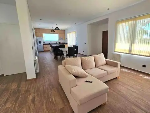 Casa en Venta en Prados del Oeste, USD 265.000