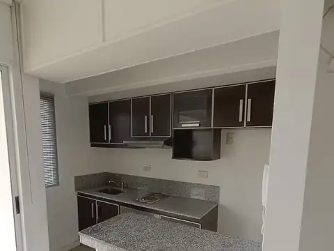 Avenida Teniente General Donato Álvarez 200, Piso 4