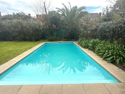 Casa en Alquiler de 4 dormitorios
