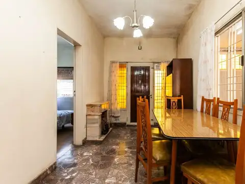 Casa 3 ambientes con 2 baños