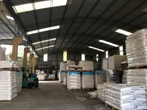 Galpon en Venta 48,92  mts Fondo