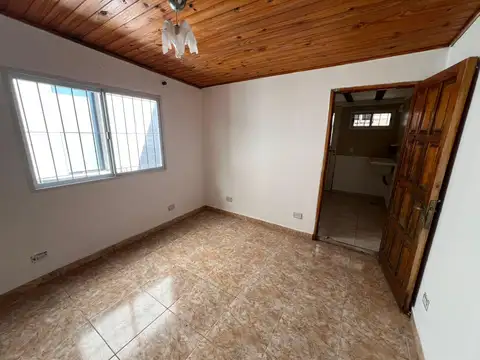 Oficina en Alquiler en Belen de Escobar, $ 400.000