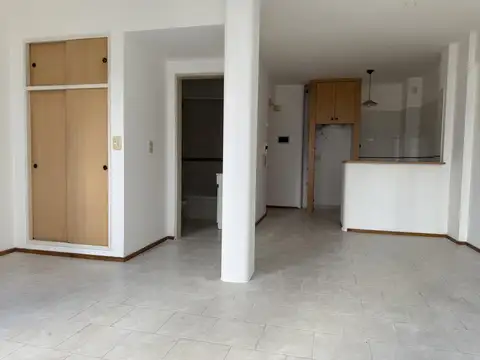 Departamento en Alquiler con 1 cochera