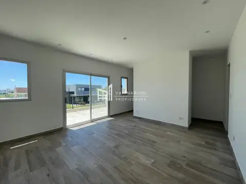 CASA 5 AMBIENTES EN VENTA - BARRIO RIBERAS