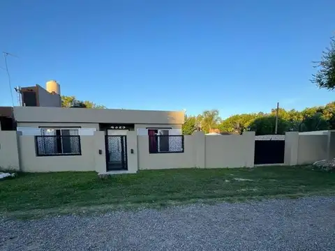 Casa a estrenar en Venta en Pilar