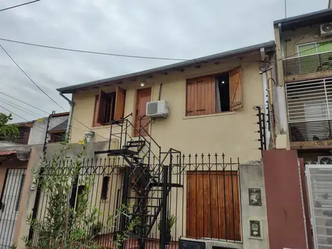 Oscar Salguero 2800, Piso 1