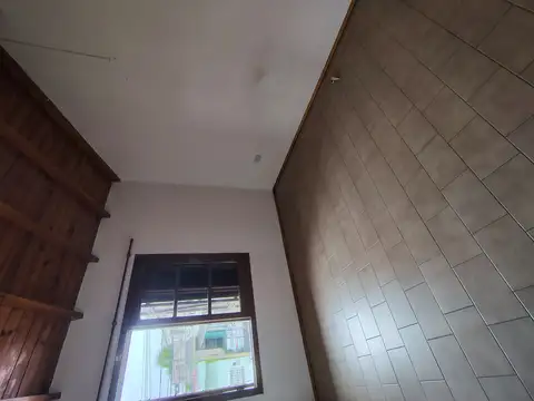 Oscar Salguero 2800, Piso 1