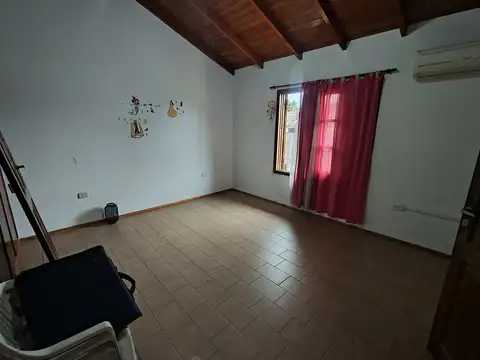 Oscar Salguero 2800, Piso 1