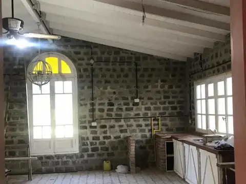 Casa 3 ambientes con 1 baño