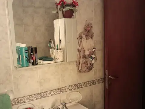 Casa en Venta Gral Roca  + dto 1 dormitorio