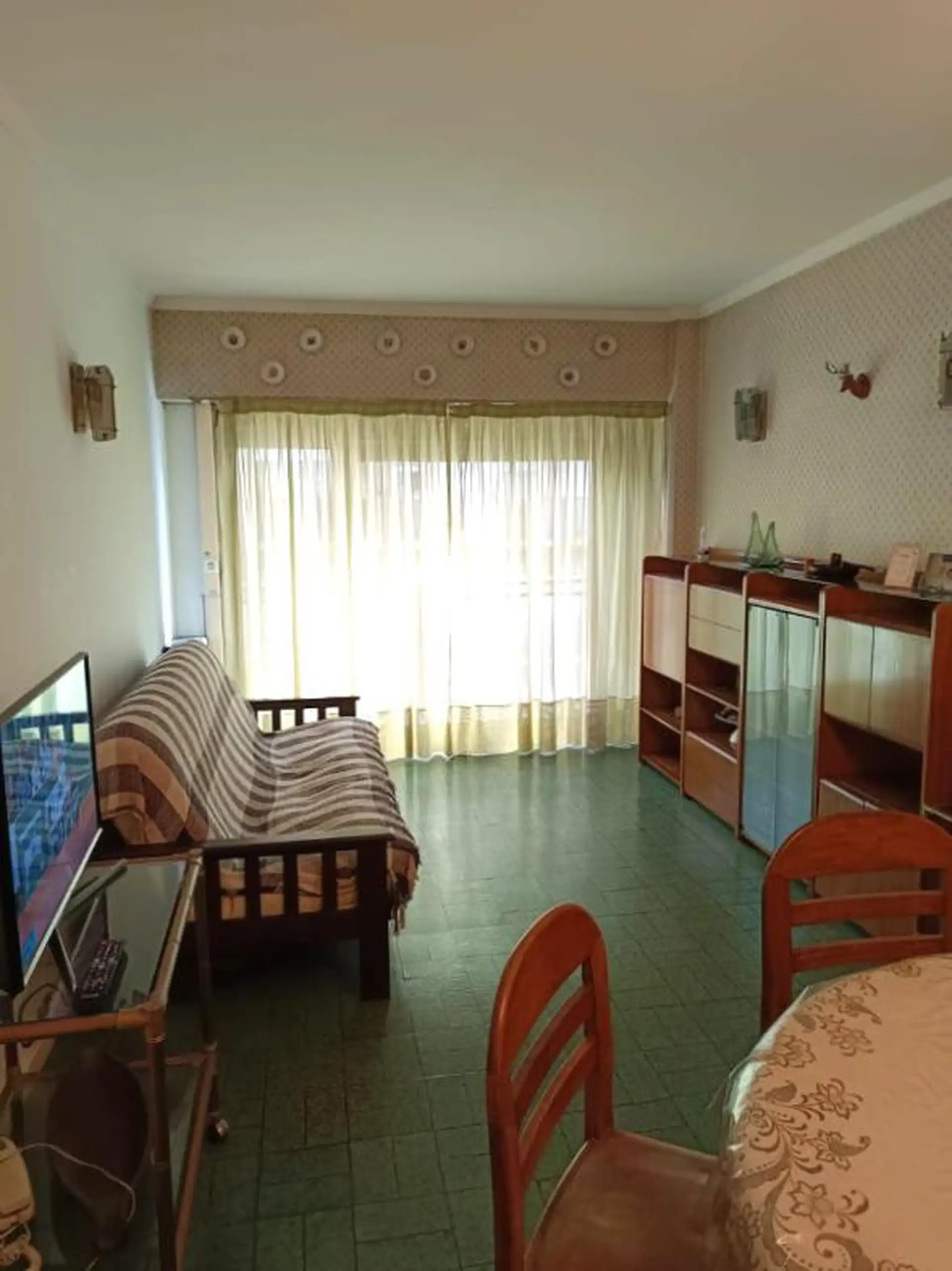 Depto 3 amb, 60m² con cochera y balcón — Centro