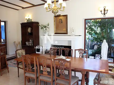 Casa 5 ambientes con 3 baños