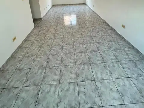 Oficina en Alquiler en Moreno, $ 450.000