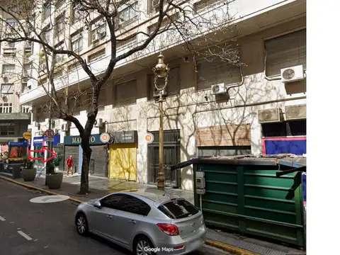 EXCELENTE LOCAL A METROS DEL OBELÍSCO