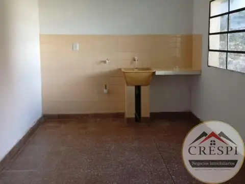 Casa en alquiler Villa Adela