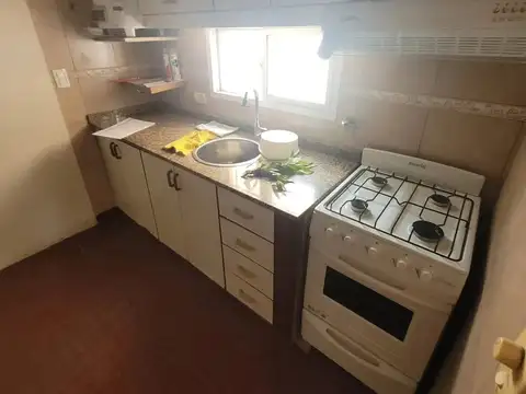 Casa 3 ambientes con 2 baños