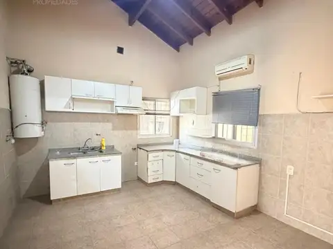 Casa en Alquiler de 3 dormitorios