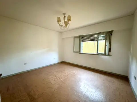 Depto Tipo Casa en Alquiler de 4 ambientes