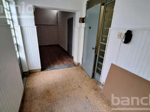Depto Tipo Casa en Alquiler 40 años
