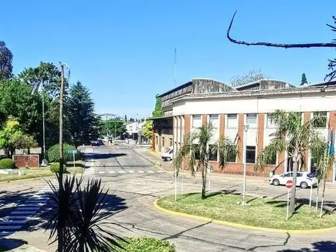 Galpon en Venta en Haedo, USD 2.300.000