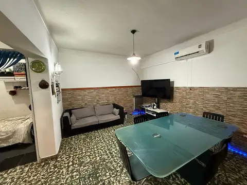 VENTA CASA 5 AMBIENTES EN VILLA LUGANO